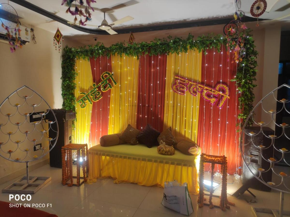 Surabhi Garden Inn Lucknow Exteriör bild