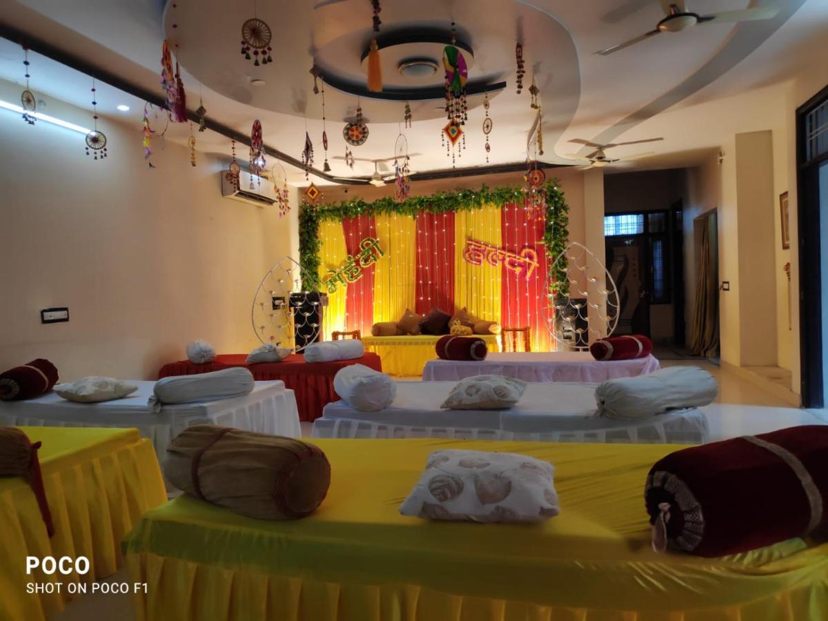 Surabhi Garden Inn Lucknow Exteriör bild