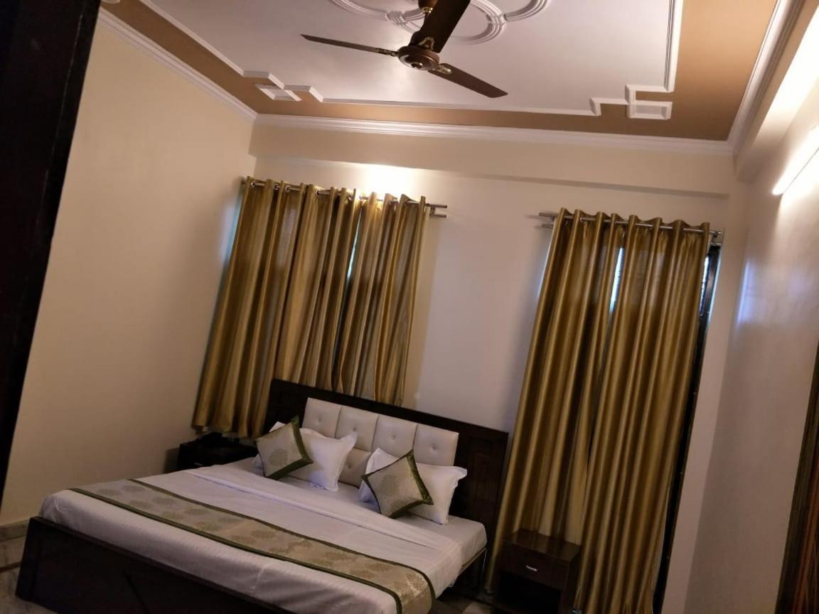 Surabhi Garden Inn Lucknow Exteriör bild